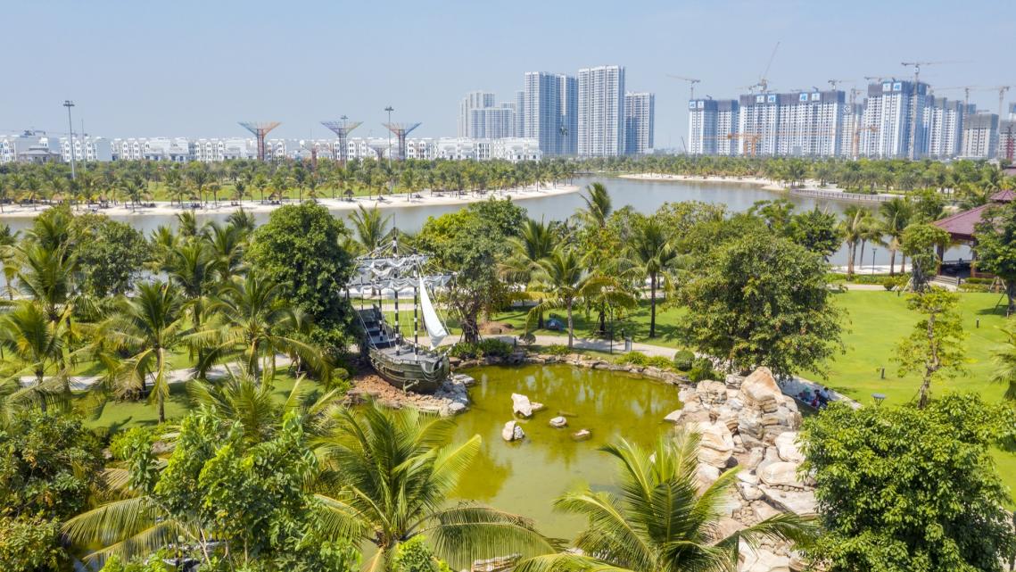 hinh-anh-noi-khu-xanh-mat-tai-Vinhomes-Grand-Park_1626160711 (1)